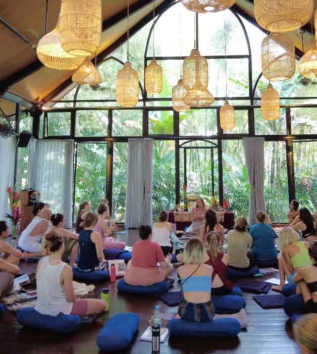 Francie La Flow leading a voice and sound healing session